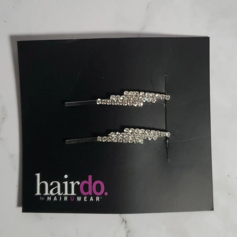 New HAIRUWEAR Stylish Hair Clips.